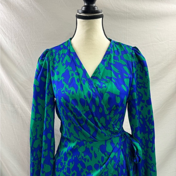 Boho Print Knot Side Wrap Dress - Picture 7 of 9